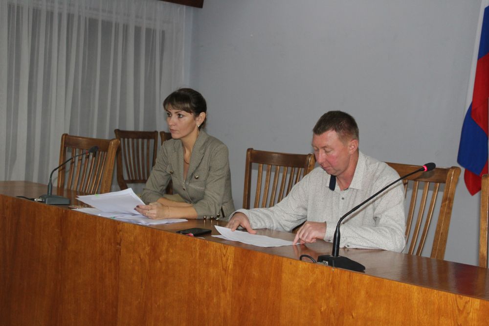 Валерий Макрушин провел заседание Единой Межведомственной рабочей группы Ленинского района по вопросам поступления налогов, сборов, имущественных платежей и трудового законодательства