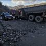 В Крыму грузовик влетел в опорную стену: пострадал мужчина