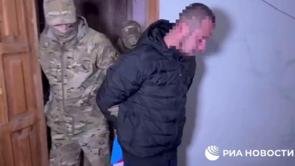 Как в Крыму задерживали украинского шпиона – видео ФСБ