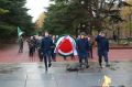 В День Неизвестного Солдата сотрудники МЧС России возложили цветы к Вечному огню