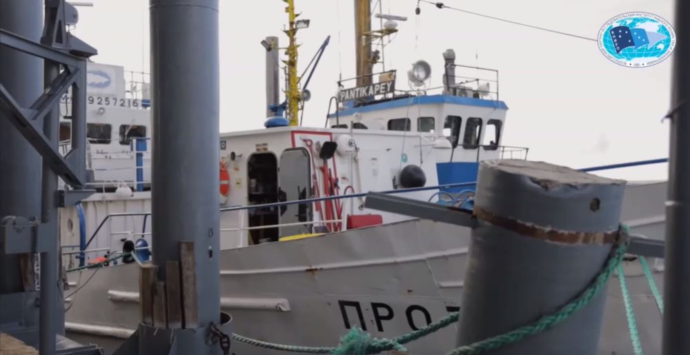 Научно-исследовательское судно вышло из Керчи впервые за 30 лет
