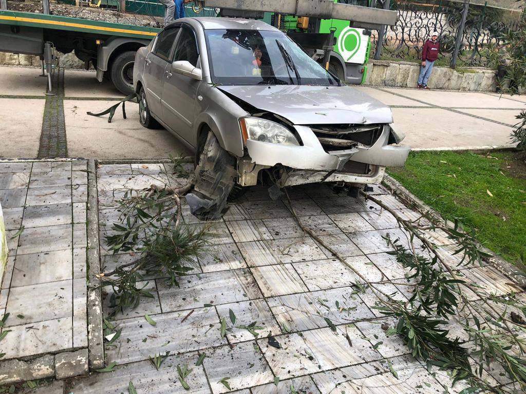 Пьяный водитель Chery выехал на пешеходную зону в Гурзуфе - Лента новостей  Крыма