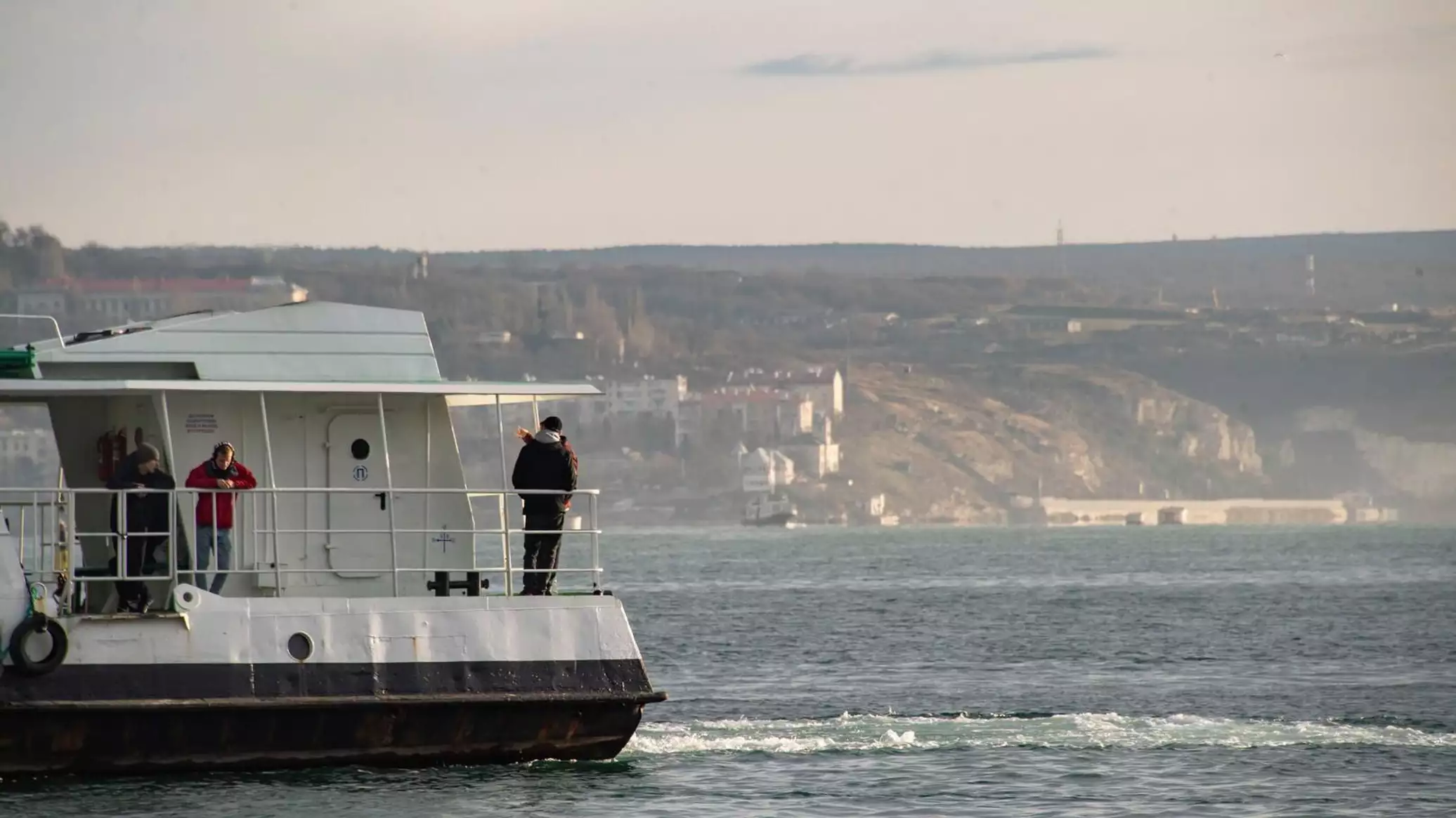 Морской транспорт в Севастополе частично восстановил работу - Лента  новостей Крыма