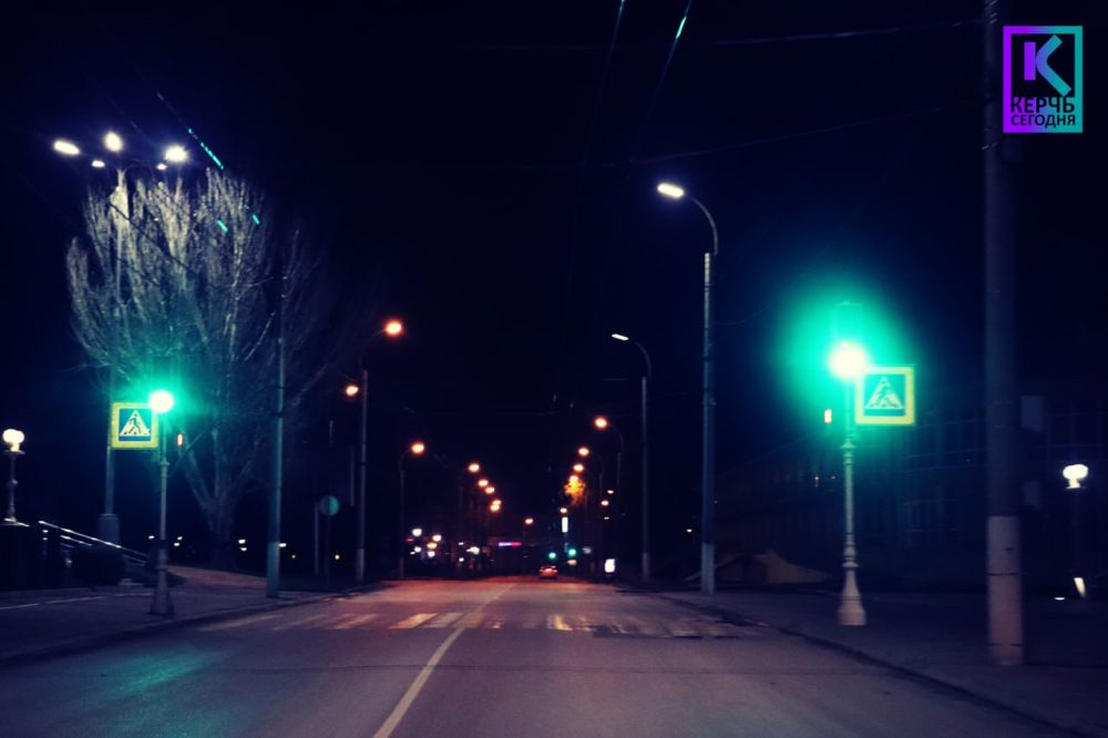 Как выглядит город ночью. Как выглядит город ночью. Как выглядит город ночью. Огни ночного города. Ночной город москва.