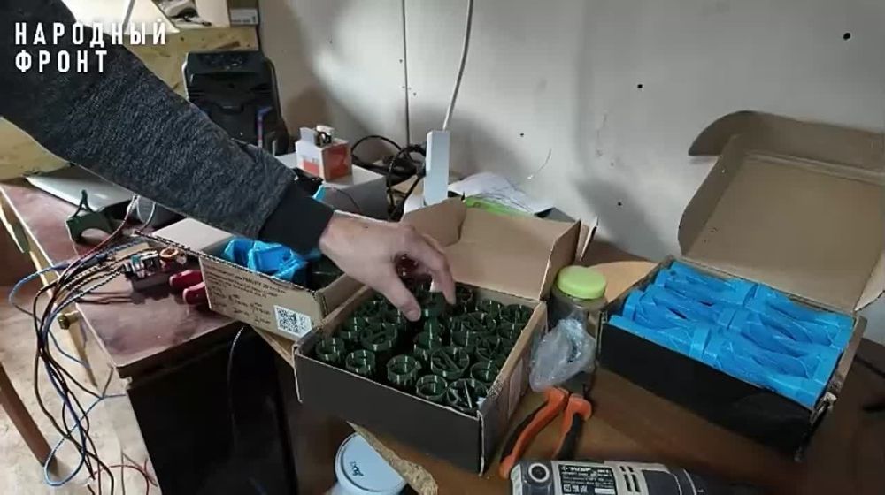 воссоединение крыма с россией. 20 февраля 2014 крым. годовщина воссоединения крыма с россией. флаг крыма 2022. крымская весна.