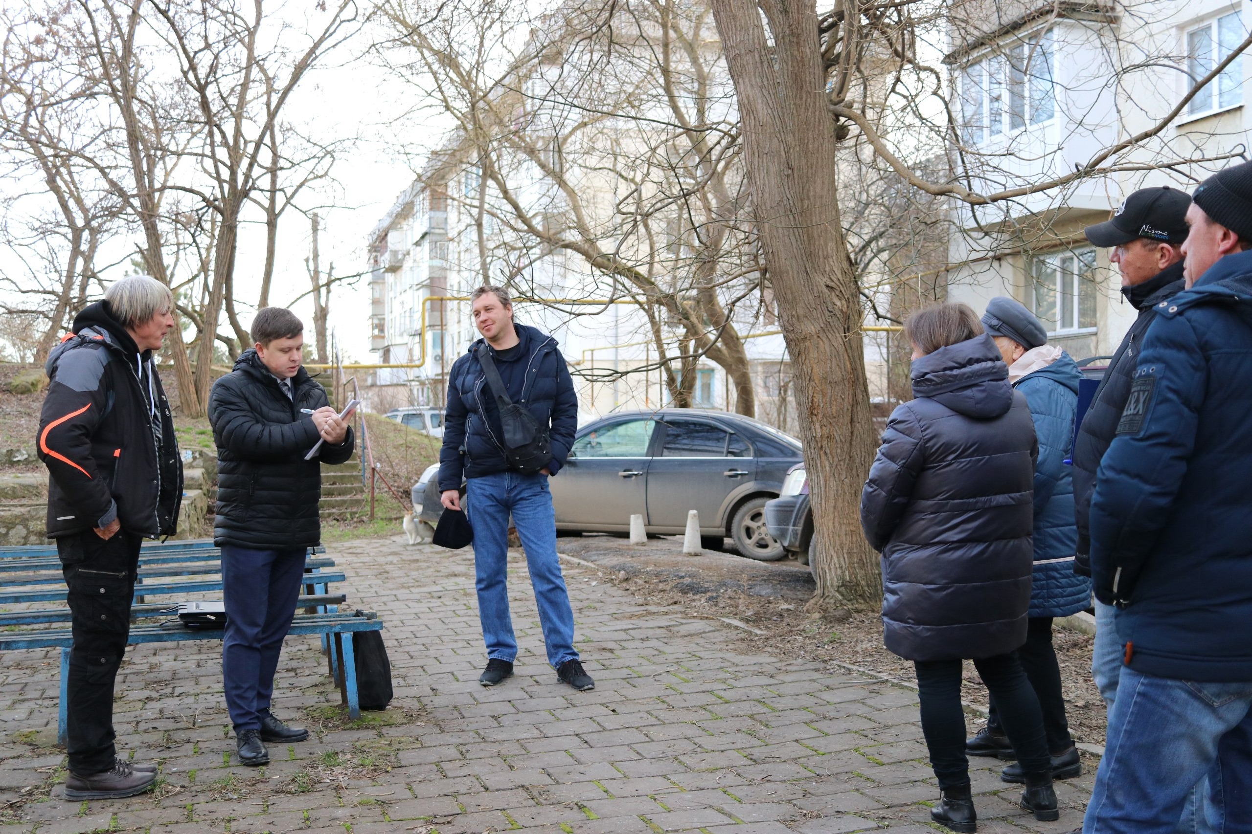 В Феодосии продолжаются выездные встречи с председателями советов и  жителями МКД - Лента новостей Крыма