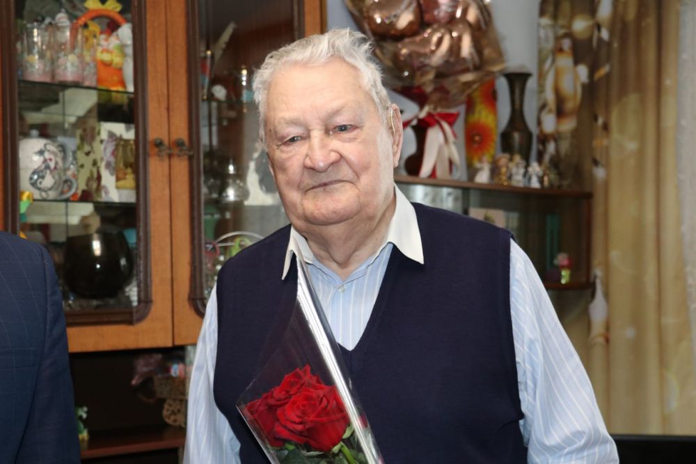 ������� 97-����� ��������� ������� ������� ������������� �����, �������� ������������� �������� � ���������� ���� ���������� ����������