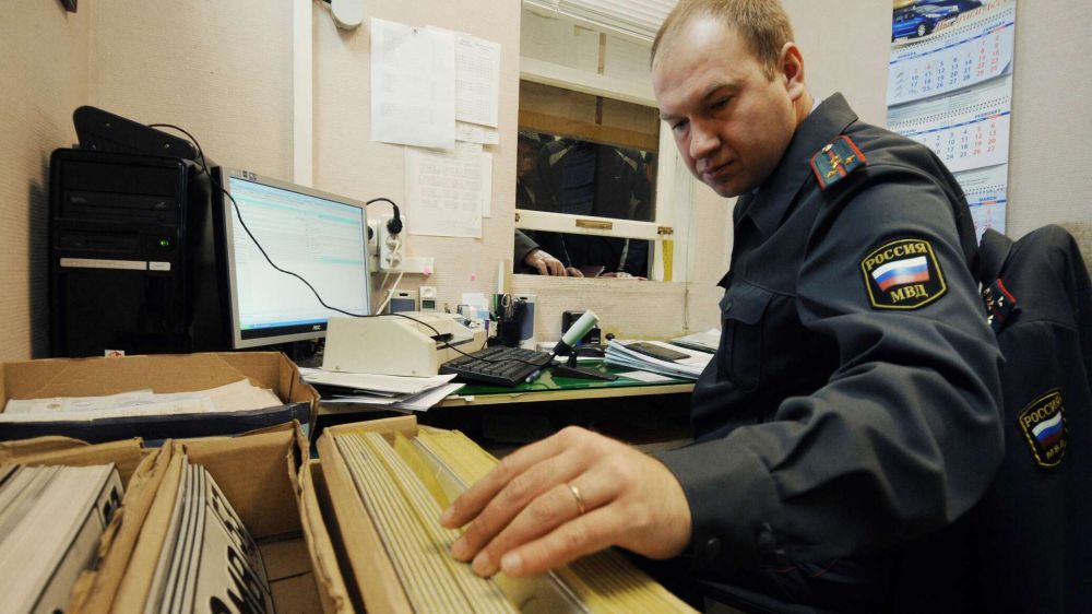 Отделения МРЭО ГИБДД в Крыму будут работать в выходные 24 и 25 февраля ...