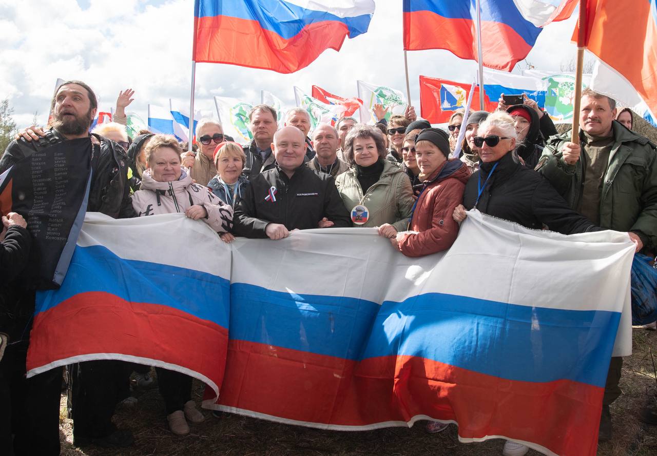 Михаил Развожаев: Сегодня на Мекензиевых горах появился новый геоглиф —  зелёная надпись «Севастополь» - Лента новостей Крыма