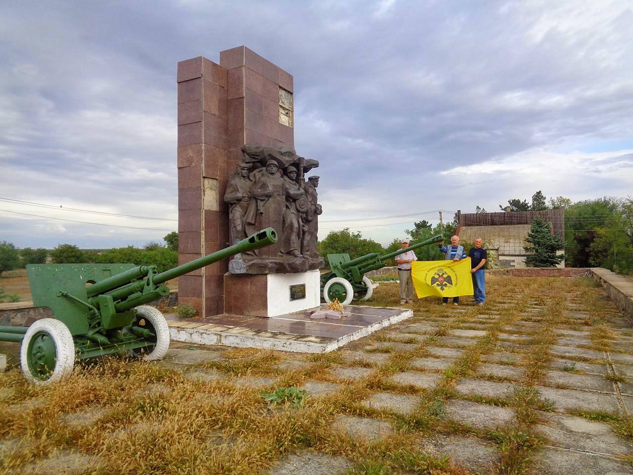 В селе Карповка в Красногвардейского района восстановят мемориальный  комплекс - Лента новостей Крыма