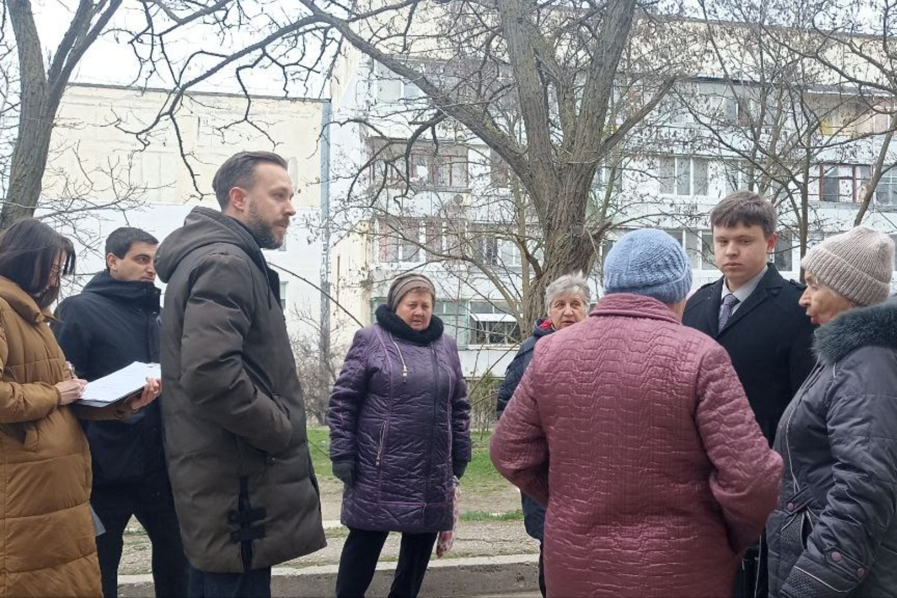 Проведена встреча с жителями многоквартирных домов на ул. Челнокова - Лента  новостей Крыма