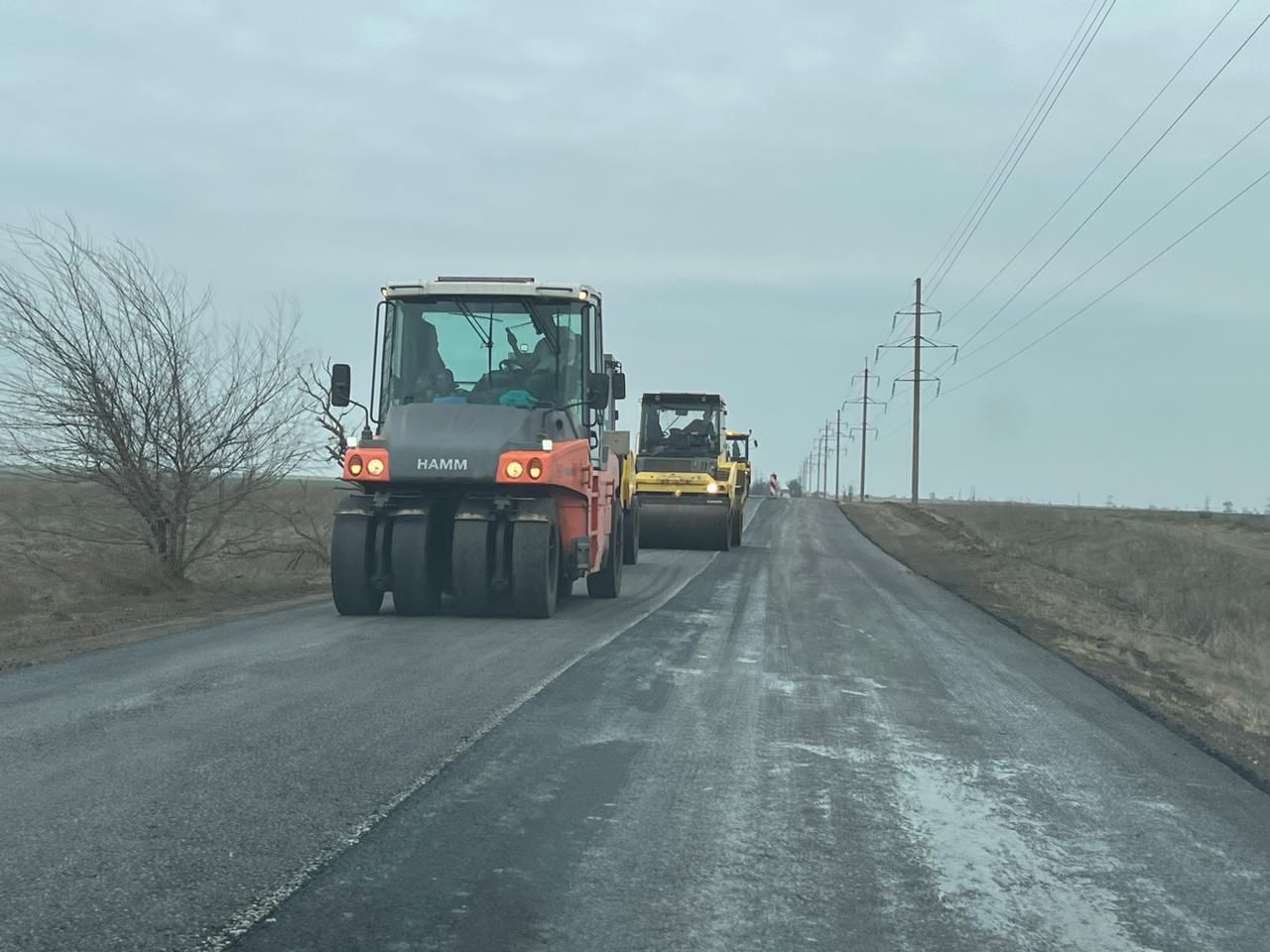 В рамках национального проекта «Безопасные качественные дороги» в  Республике Крым ведутся работы по ремонту участка дороги... - Лента  новостей Крыма