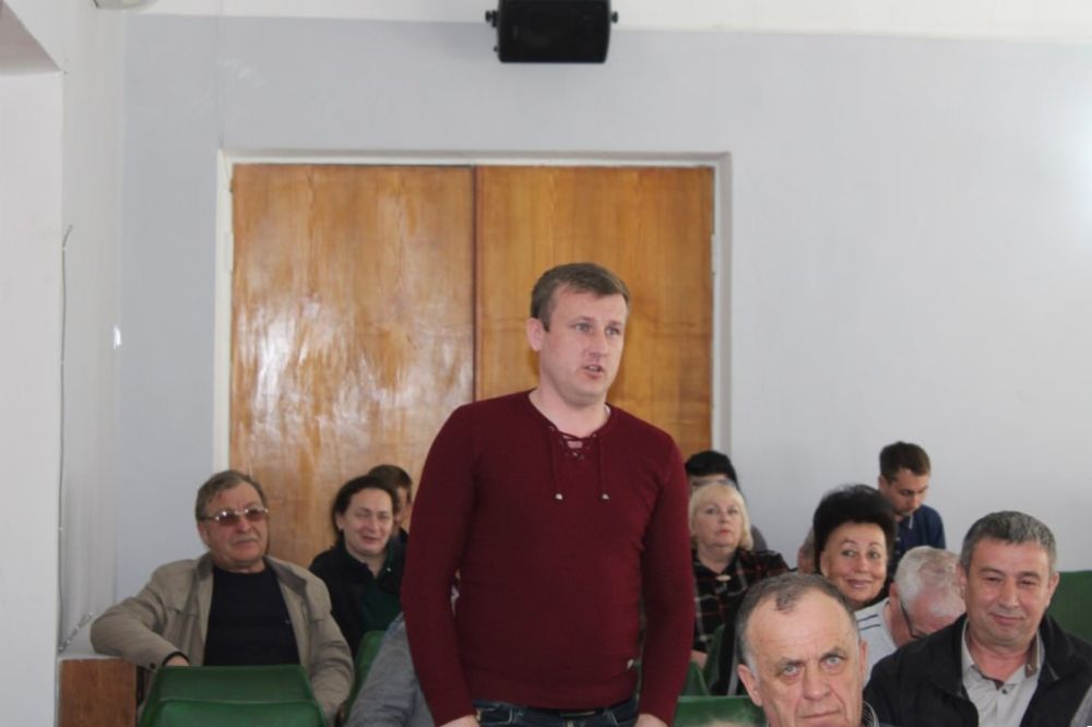 Захар Щегленко провёл еженедельное аппаратное совещание Захар Щегленко провёл еженедельное аппаратное совещание