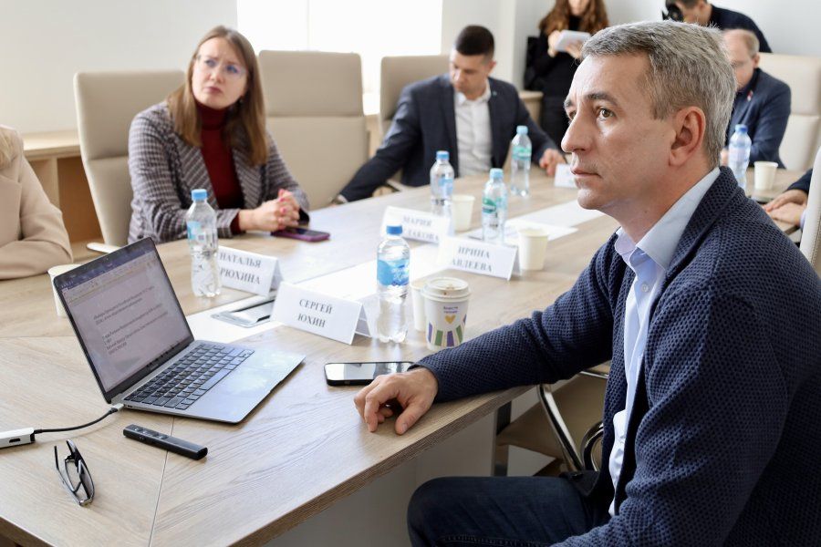 Обсудить 15. Высшая экономическая школа спбгэу. Совет совещание. Обсудить 15. Обсудить 15.