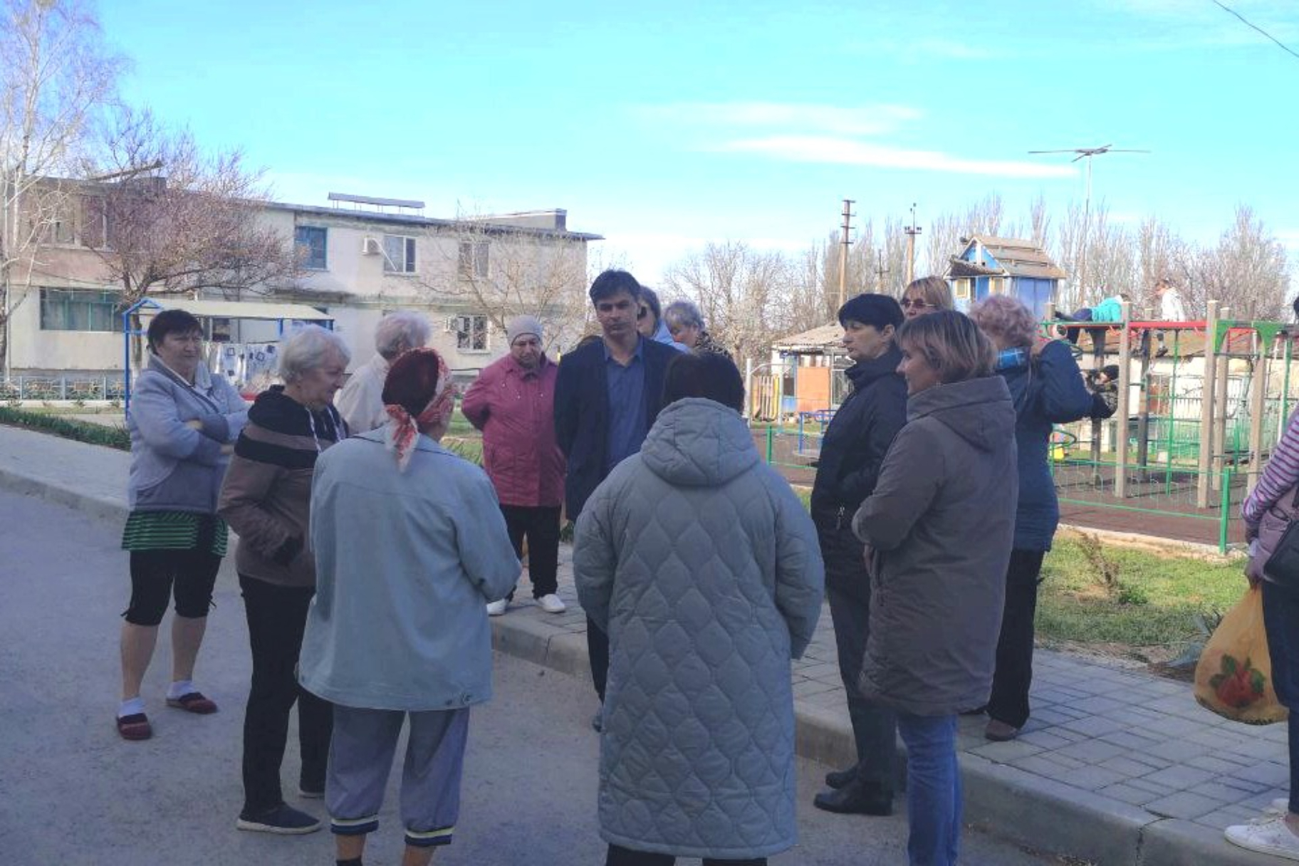 В Красноперекопском районе проводятся встречи с жителями многоквартирных  домов - Лента новостей Крыма