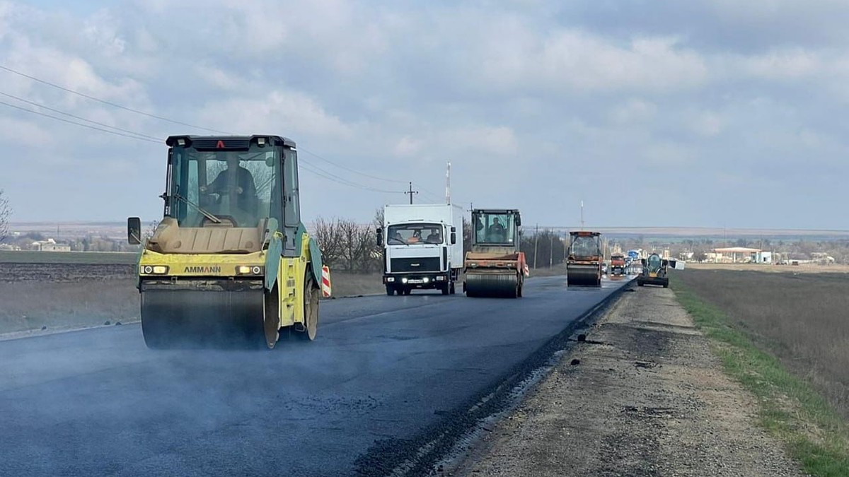 На дороге Симферополь – Красноперекопск ремонтируют 10-километровый участок  - Лента новостей Крыма