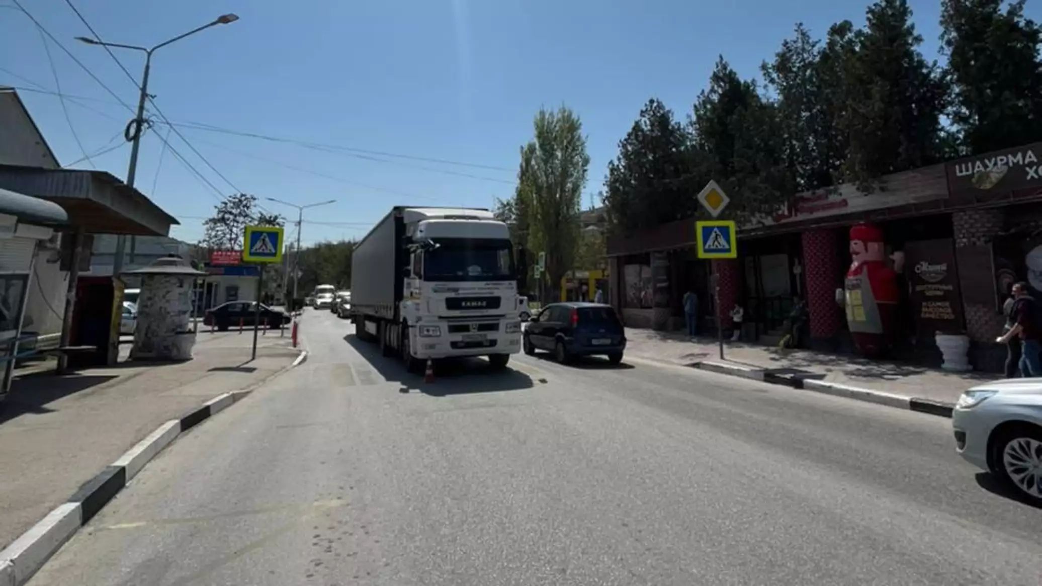 В Севастополе грузовик с прицепом сбил пенсионерку на пешеходном переходе -  Лента новостей Крыма