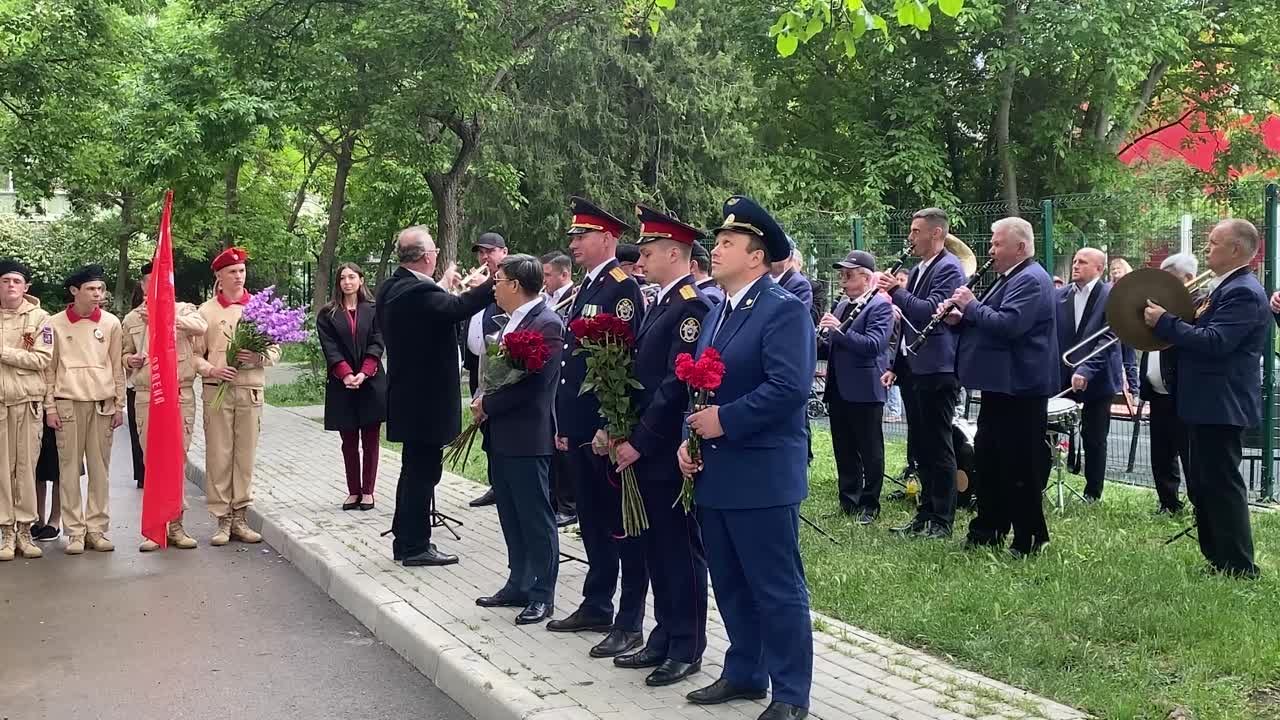 В крымской столице поздравили ветеранов и участников Великой Отечественной  войны с наступающим 9 Мая! - Лента новостей Крыма