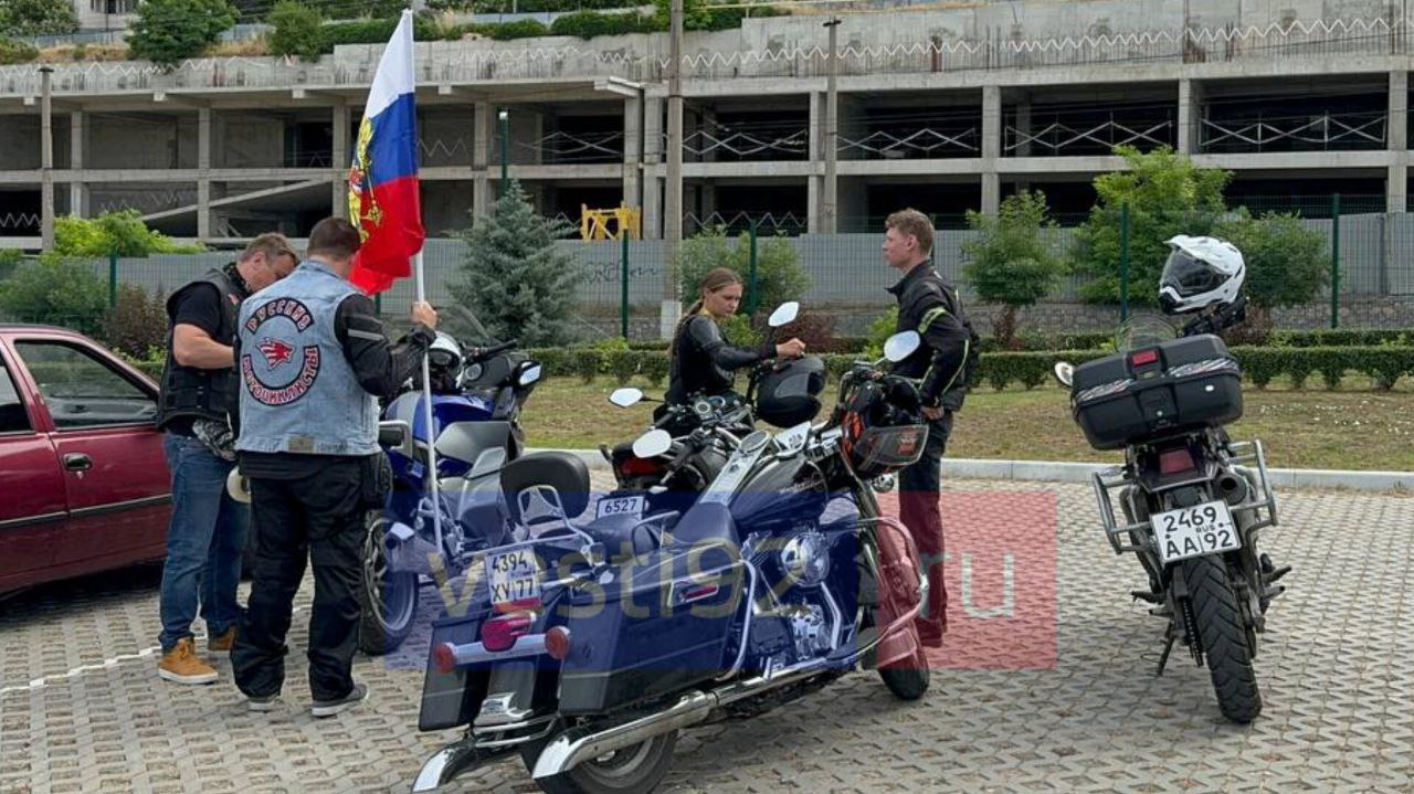 Ежегодный автопробег, посвящённый Дню России, прошёл в Севастополе - Лента  новостей Крыма