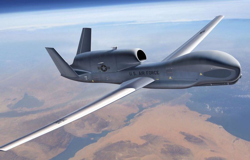         , Fighterbomber   ,    RQ-4 Global Hawk        