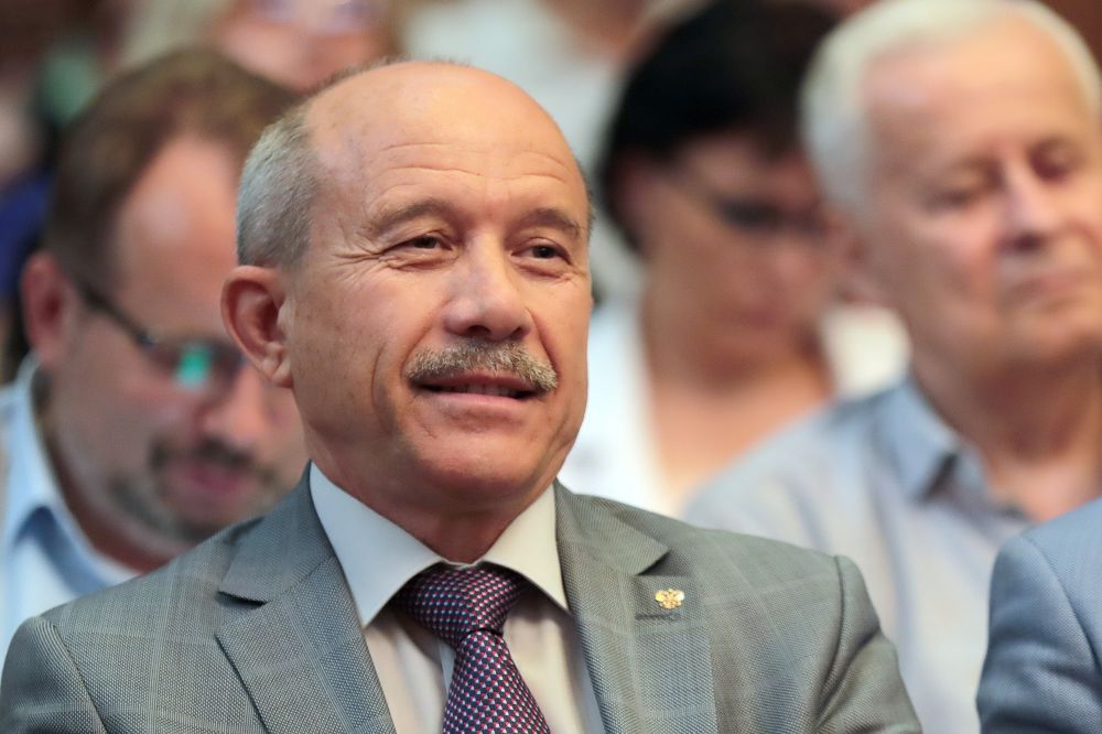 Сергей Аксёнов подписал указ о назначении Константина Михайлова министром Республики Крым