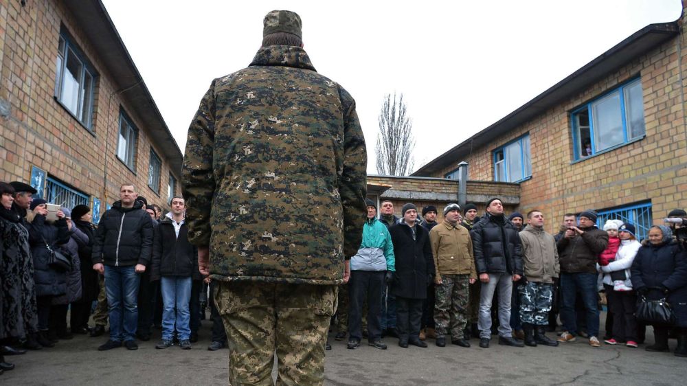 Зачем на Украине велено молчать о беспределе военкомов