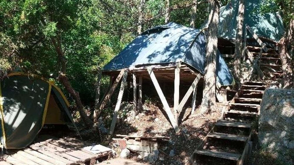 В заказнике Ласпи в Севастополе снесут незаконные кемпинги