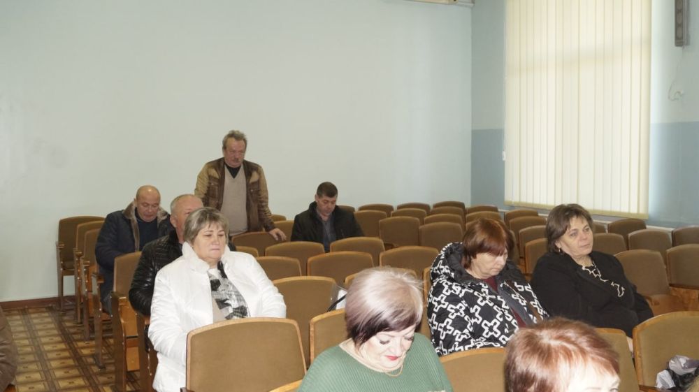 16 декабря состоялось аппаратное совещание под руководством главы администрации Советского района Александра Харламова по социально значимым вопросам района с руководителями структурных подразделений администрации, районного...