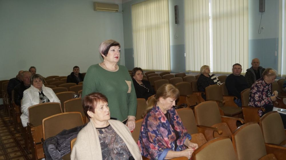 16 декабря состоялось аппаратное совещание под руководством главы администрации Советского района Александра Харламова по социально значимым вопросам района с руководителями структурных подразделений администрации, районного...
