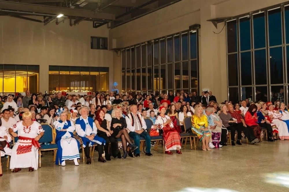 В Ялте состоялось торжественное открытие Культурно-образовательного центра Молдовы В Ялте состоялось торжественное открытие Культурно-образовательного центра Молдовы