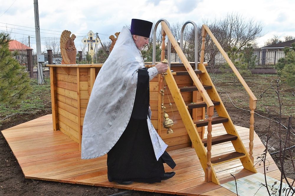 На Крещение Господне в Храме Архистратига Михаила (с. Новая Деревня) прошли богослужение и купания На Крещение Господне в Храме Архистратига Михаила (с. Новая Деревня) прошли богослужение и купания