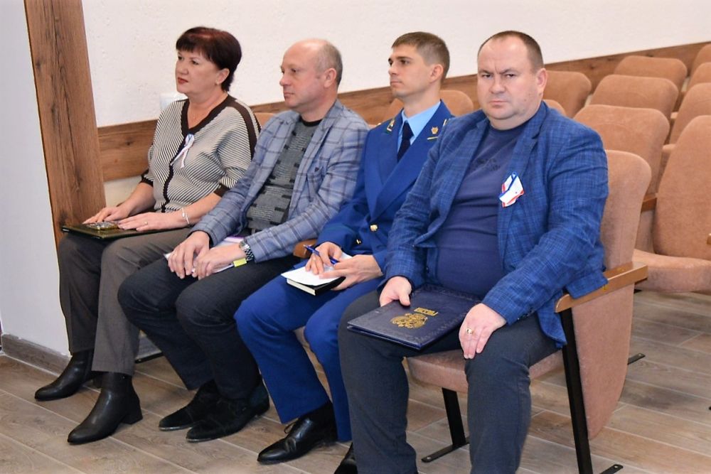 Состоялось 8-е заседание 3-го созыва Первомайского районного совета Состоялось 8-е заседание 3-го созыва Первомайского районного совета