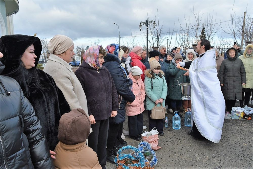 На Крещение Господне в Храме Архистратига Михаила (с. Новая Деревня) прошли богослужение и купания На Крещение Господне в Храме Архистратига Михаила (с. Новая Деревня) прошли богослужение и купания