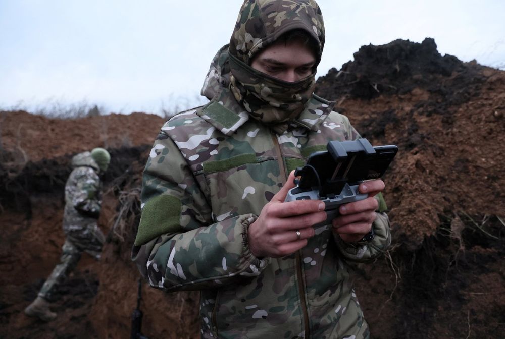 МО РФ: Средства ПВО сбили 11 украинских БПЛА над Черным морем у берегов Крыма МО РФ: Средства ПВО сбили 11 украинских БПЛА над Черным морем у берегов Крыма