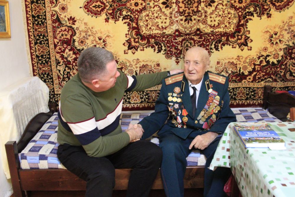  :     27  1944        - .