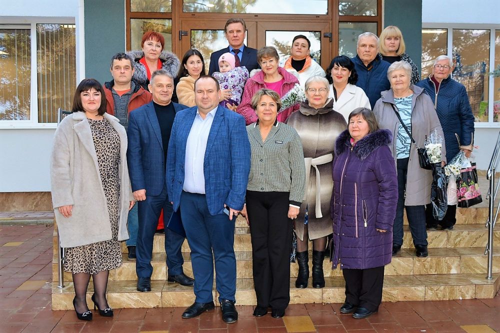 В Первомайском районе отпраздновали 90-летие районной газеты «Крым. Вперёд» В Первомайском районе отпраздновали 90-летие районной газеты «Крым. Вперёд»