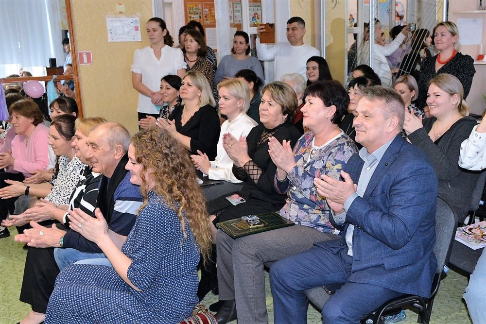 Детский сад «Родничок» отпраздновал 35-летие Детский сад «Родничок» отпраздновал 35-летие