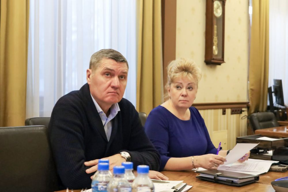 Юрий Гоцанюк: На совещании, посвященном реализации национальных проектов в республике, обсудили меры по снижению рисков запланированных мероприятий