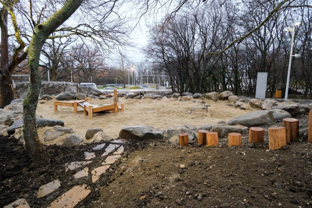 Благоустройство Милютинского парка в Алупке почти завершили Благоустройство Милютинского парка в Алупке почти завершили