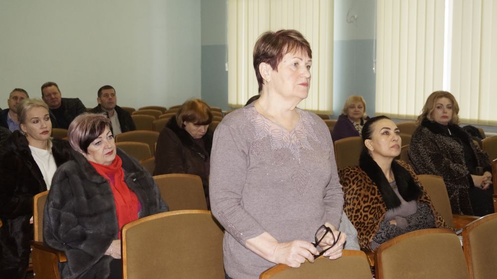 Александр Харламов провел аппаратное совещание по социально значимым вопросам Советского района Александр Харламов провел аппаратное совещание по социально значимым вопросам Советского района