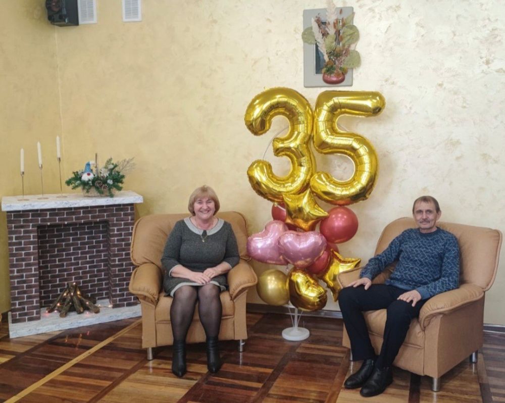       35- ( )       