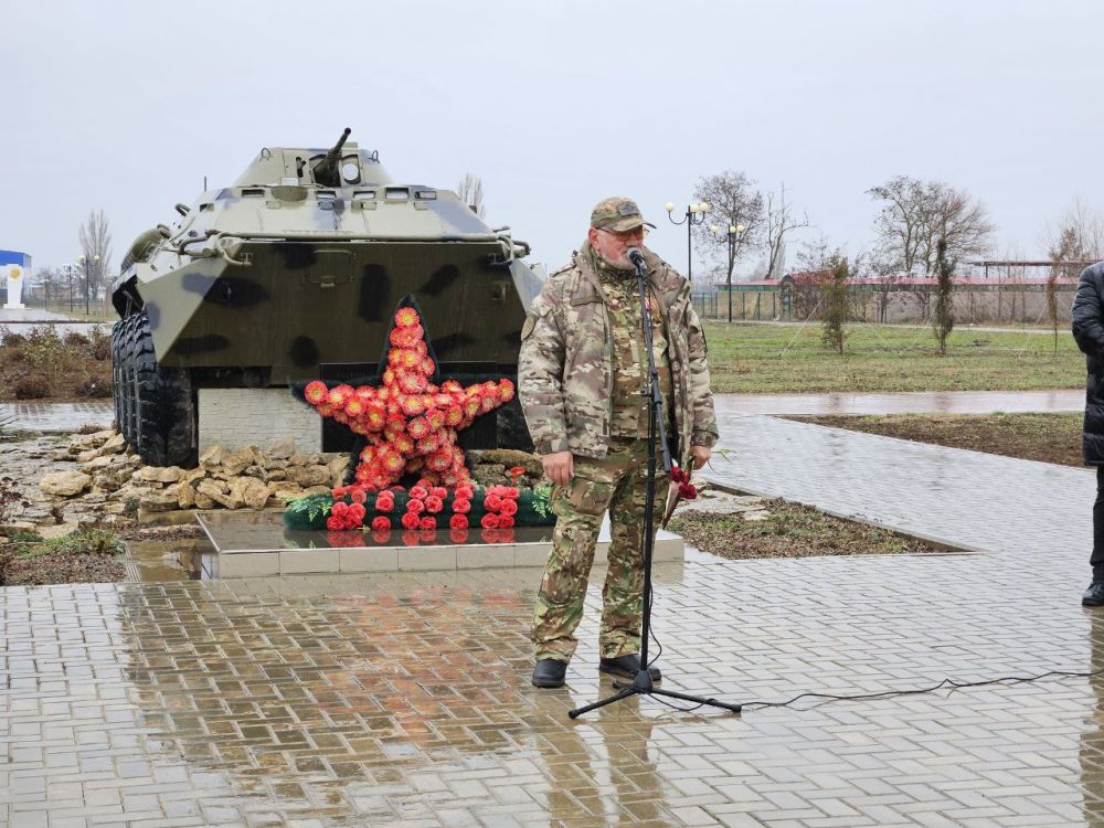 В Раздольном почтили память россиян, исполнявших служебный долг за пределами Отечества