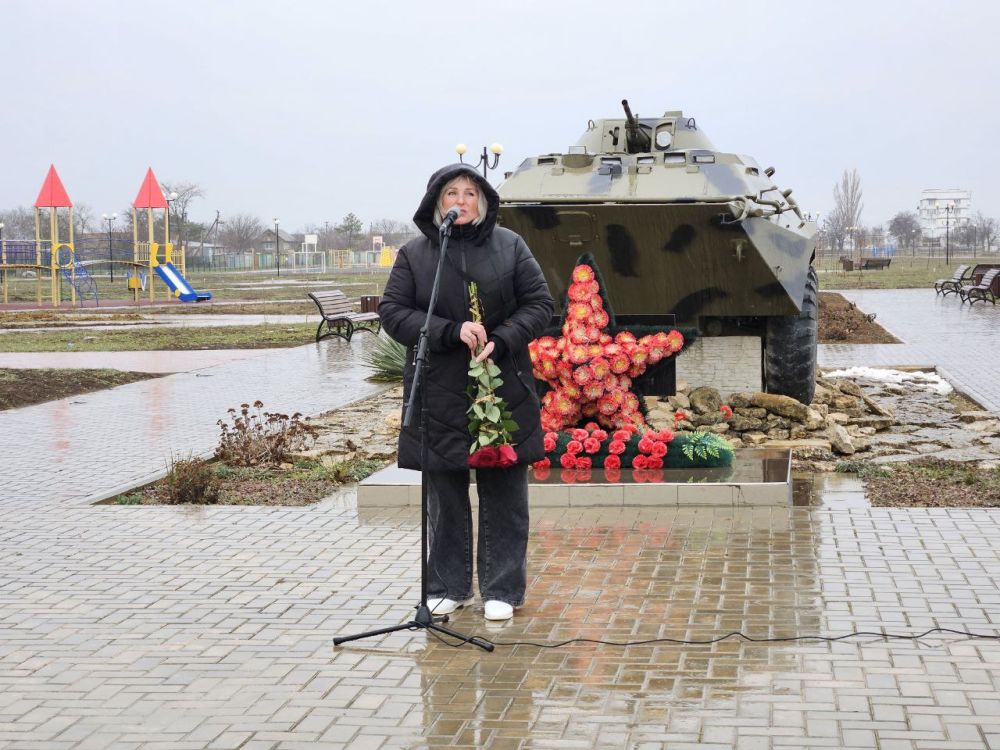 В Раздольном почтили память россиян, исполнявших служебный долг за пределами Отечества