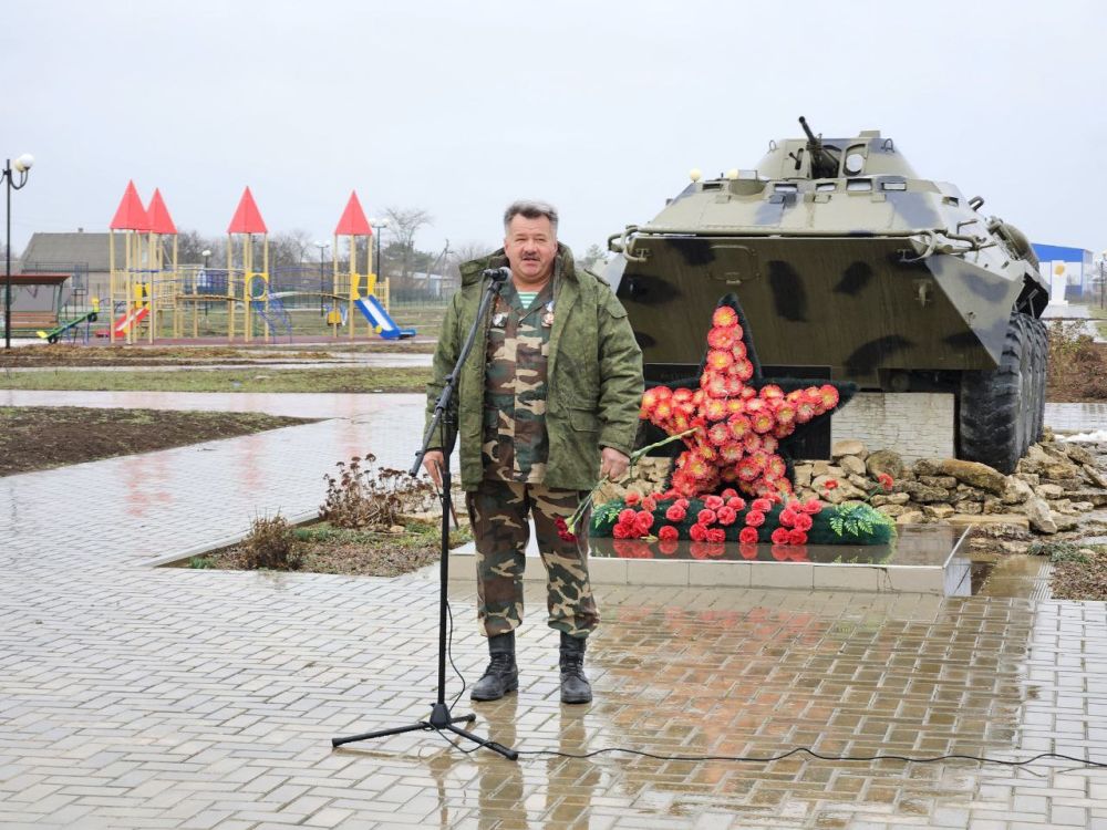 В Раздольном почтили память россиян, исполнявших служебный долг за пределами Отечества