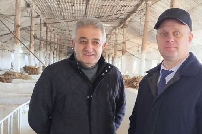 Денис Гамза ознакомился с состоянием отрасли животноводства Первомайского района Денис Гамза ознакомился с состоянием отрасли животноводства Первомайского района