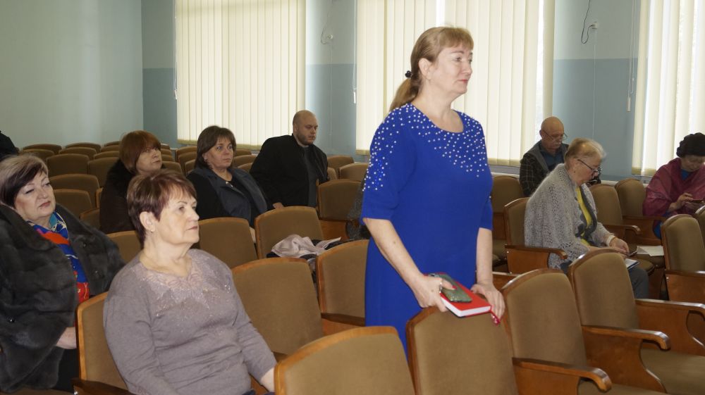 Александр Харламов провел аппаратное совещание по социально значимым вопросам Советского района Александр Харламов провел аппаратное совещание по социально значимым вопросам Советского района