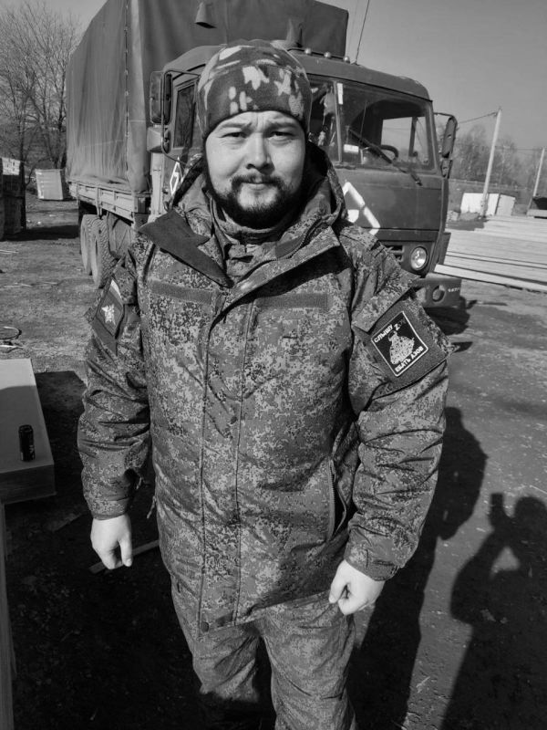 Севастопольцы простились с бойцами СВО Владимиром Павлюкевичем и Артемом Москаленко Севастопольцы простились с бойцами СВО Владимиром Павлюкевичем и Артемом Москаленко
