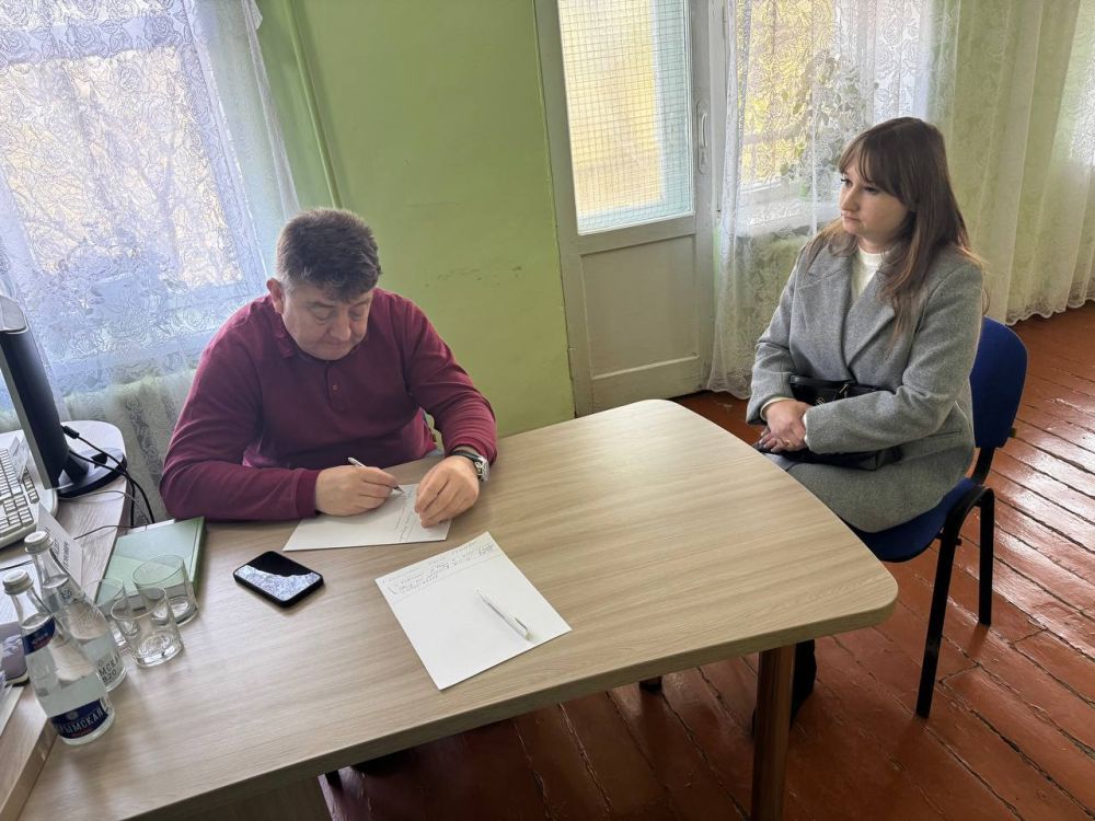 Айдер Типпа и Денис Олейник провели прием граждан в Ковыльновнском сельском поселении Айдер Типпа и Денис Олейник провели прием граждан в Ковыльновнском сельском поселении