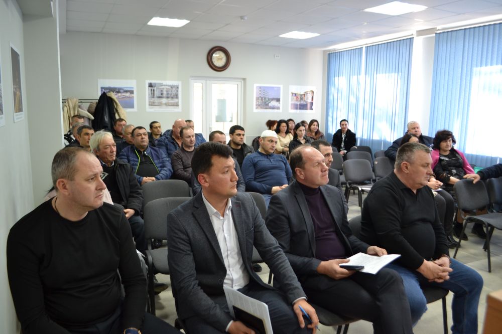 Руководители Сакского района приняли участие во встрече зампредседателя ГС РК Айдера Типпы, председателя Госкомитета по делам межнациональных отношений Руслана Якубова с депутатми местного самоуправления Руководители Сакского района приняли участие во встрече зампредседателя ГС РК Айдера Типпы, председателя Госкомитета по делам межнациональных отношений Руслана Якубова с депутатми местного самоуправления