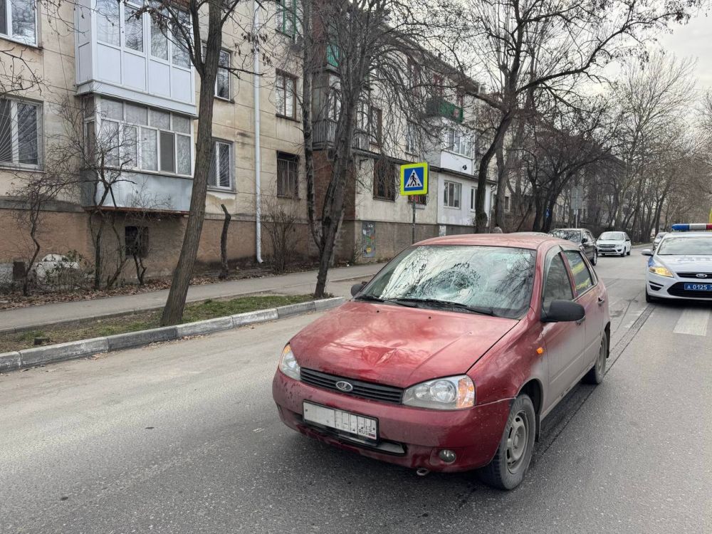 В Севастополе легковушка сбила подростка на «зебре» В Севастополе легковушка сбила подростка на «зебре»